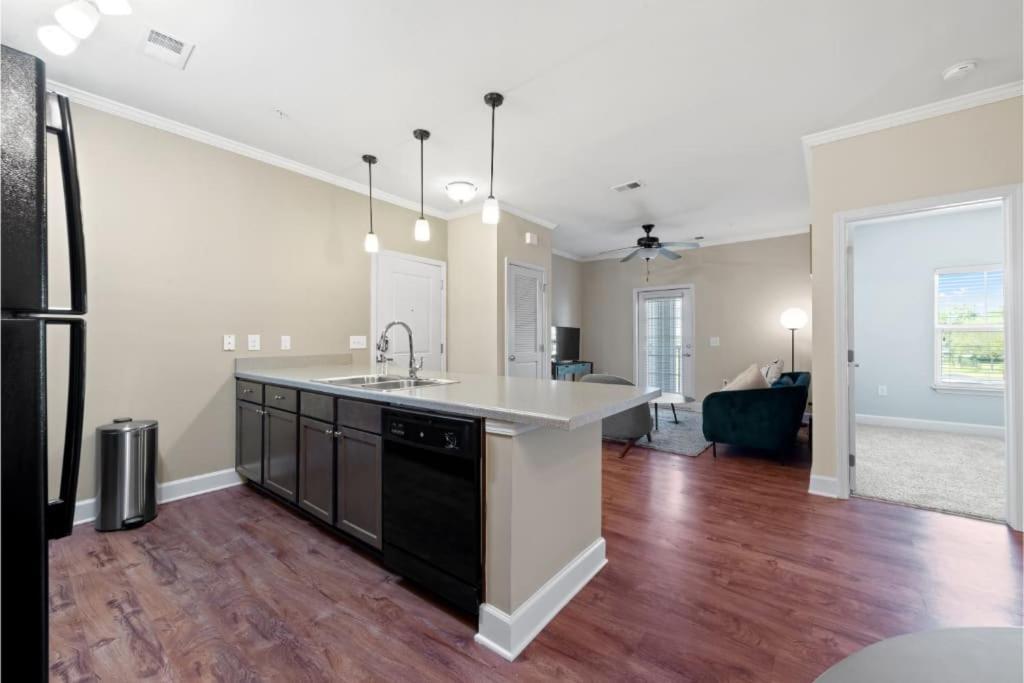Viagem Perfect 1Br With Balcony Pool And Gym Lägenhet Myrtle Beach Exteriör bild
